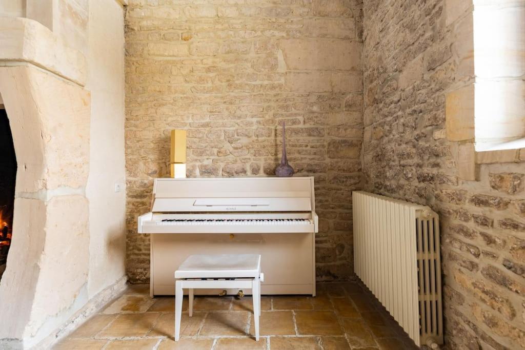 L'Ecurie Gourmande Bed & Breakfast Thaon Exterior foto
